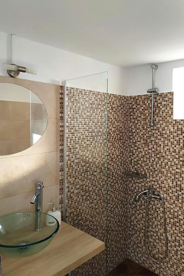 Ariadne,Traditional Apartment In Centre Of Poros Poros Town Luaran gambar